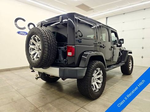 Used 2013 Jeep Wrangler Unlimited Sahara w/ Connectivity Group AWD/4WD image 11