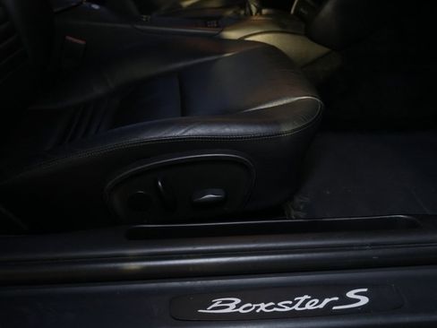 Used 2004 Porsche Boxster S image 29