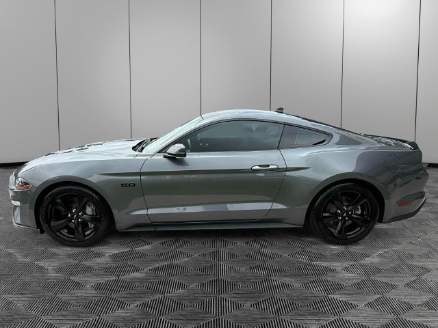 Used 2021 Ford Mustang GT w/ Equipment Group 301A RWD image 2