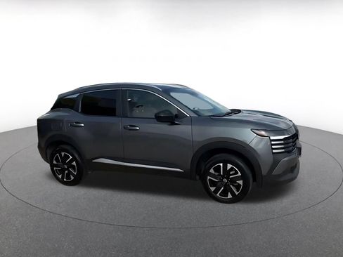 Used 2026 Nissan Kicks SV w/ Cold Weather Package AWD/4WD image 2