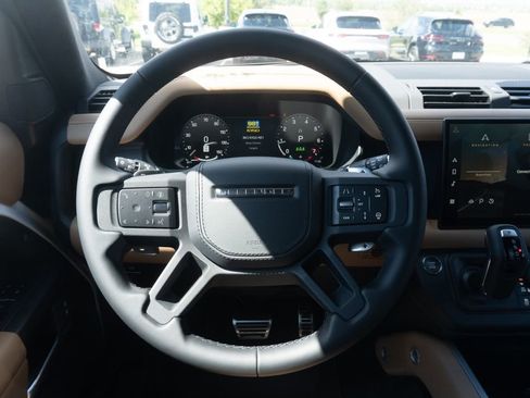 New 2025 Land Rover Defender 110 V8 image 10