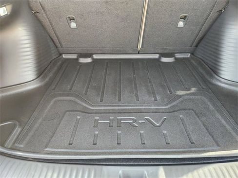 Used 2024 Honda HR-V LX image 32