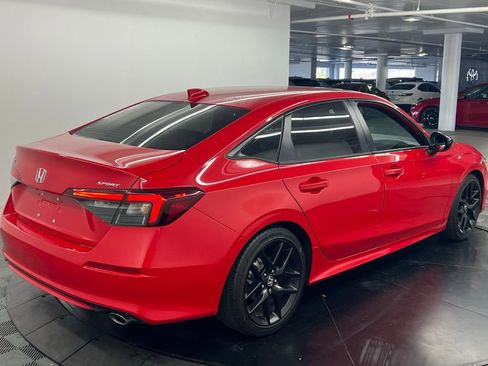 Used 2025 Honda Civic Sport image 4