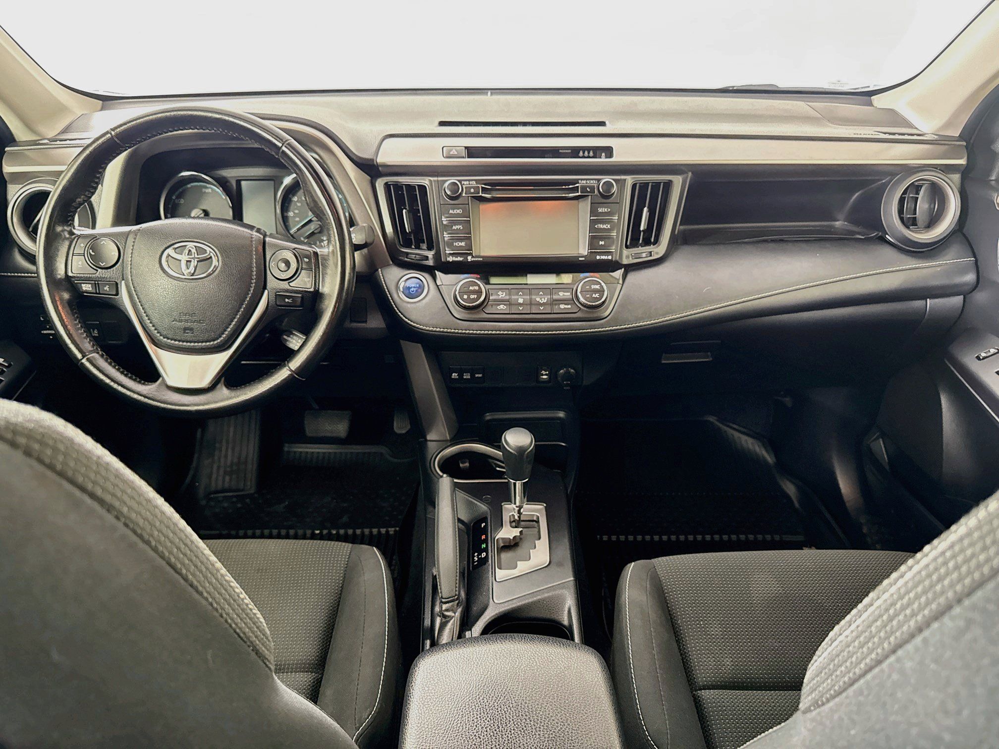 Certified 2018 Toyota RAV4 XLE AWD/4WD image 3