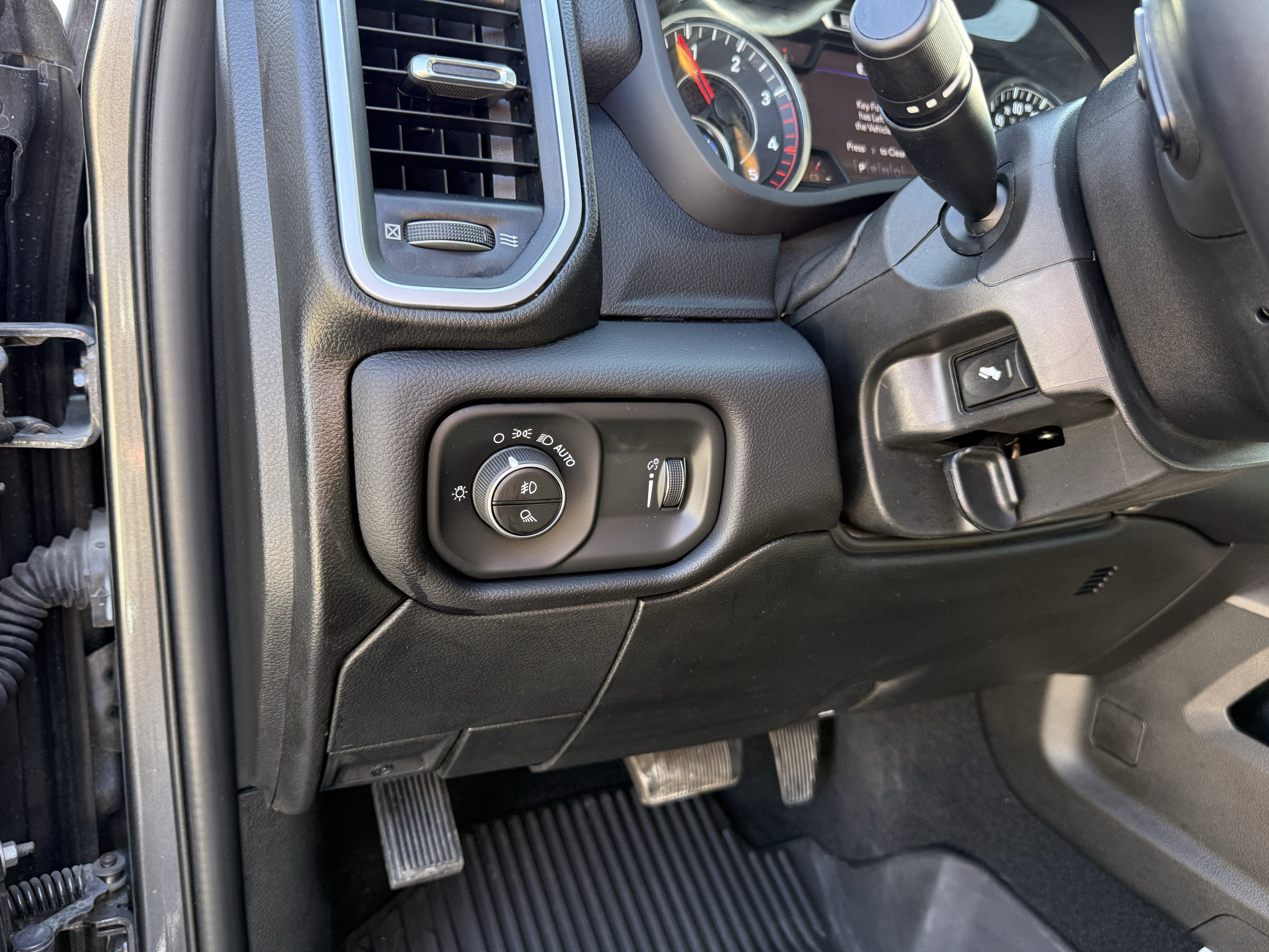 Used 2022 RAM 2500 Big Horn w/ Level A Equipment Group AWD/4WD image 20