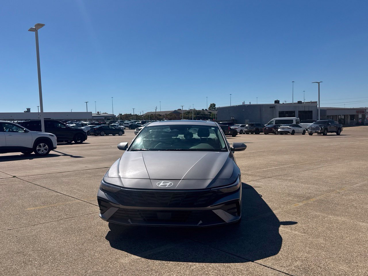 Used 2025 Hyundai Elantra SEL FWD image 7