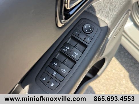 Used 2024 Dodge Durango SRT AWD/4WD image 19