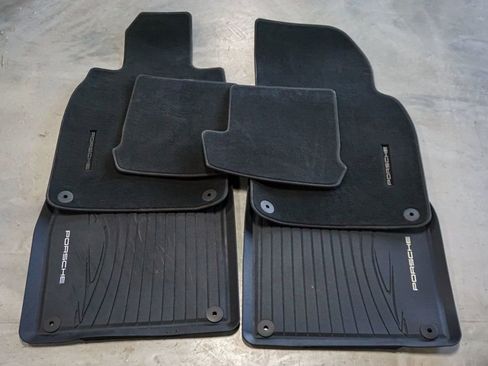 Used 2017 Porsche 911 GT3 RS image 88