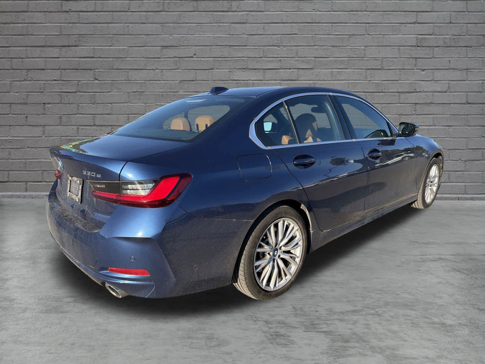 Used 2024 BMW 330e xDrive w/ Premium Package AWD/4WD image 7