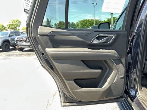 Used 2023 GMC Yukon SLT AWD/4WD image 19