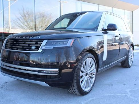 New 2026 Land Rover Range Rover Long Wheelbase SE image 1