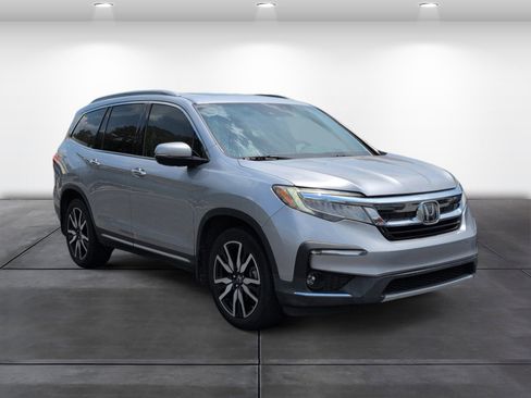 Certified 2019 Honda Pilot Touring image 2