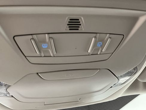 Used 2016 Ford Escape SE w/ Equipment Group 201A image 26