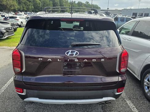 Used 2022 Hyundai Palisade SEL FWD image 3