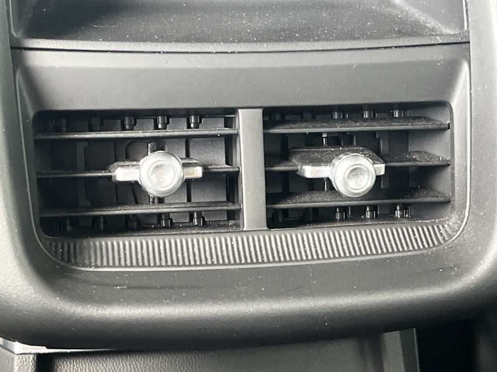 Certified 2024 Cadillac Lyriq Sport AWD/4WD image 18