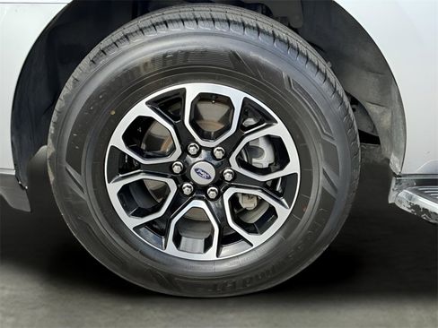 Certified 2023 Ford Expedition Max XLT image 40