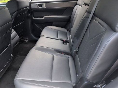 Used 2025 Hyundai Santa Fe SEL FWD image 27