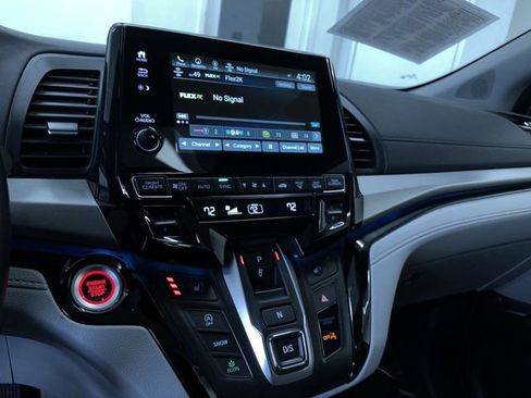 Used 2023 Honda Odyssey Touring image 28