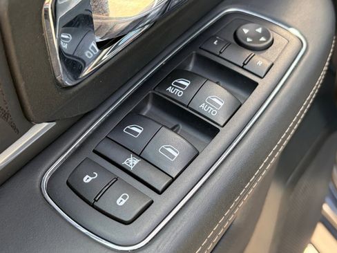 Used 2017 RAM 1500 Limited AWD/4WD image 16