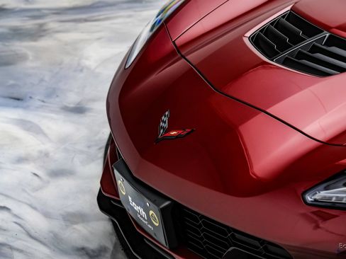 Used 2018 Chevrolet Corvette Z06 RWD image 35