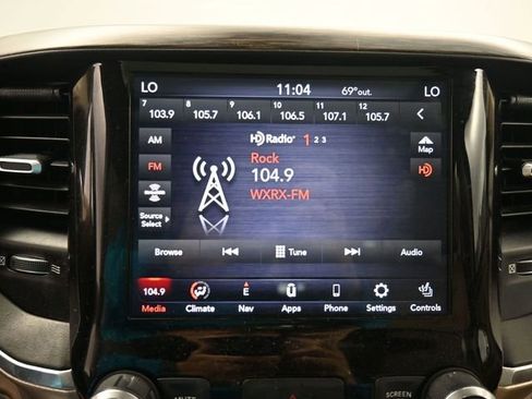 Used 2019 RAM 1500 Laramie image 26