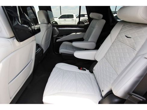New 2026 Cadillac Escalade Platinum Sport w/ LPO, ONYX Package AWD/4WD image 7