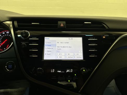 Used 2018 Toyota Camry XSE w/ Protection Package (Q2) FWD image 26