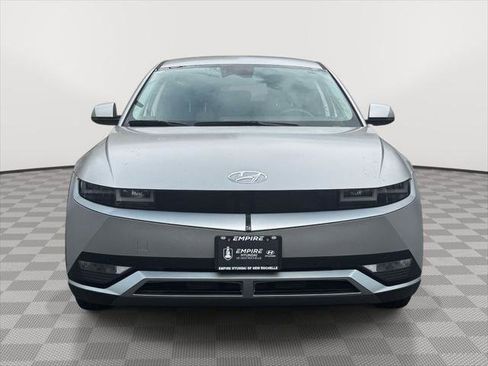 Used 2024 Hyundai Ioniq 5 SEL AWD/4WD image 2