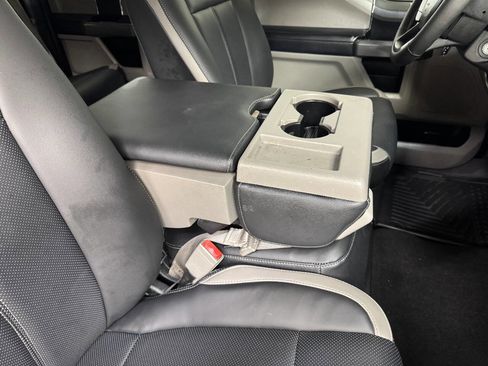 Used 2018 Ford F250 XLT image 32