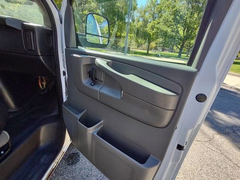 Used 2014 Chevrolet Express 1500 LS image 17