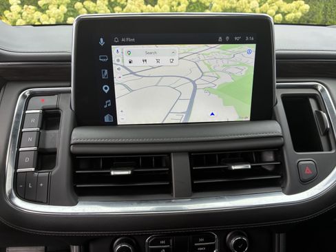Used 2022 Chevrolet Tahoe LT w/ LT Signature Plus Package RWD image 34