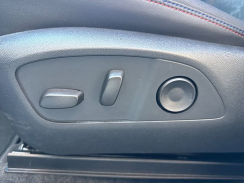 Used 2024 Chevrolet Blazer EV RS image 19