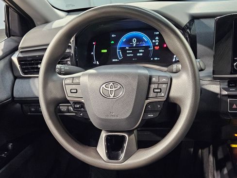 Used 2025 Toyota Camry LE FWD image 26