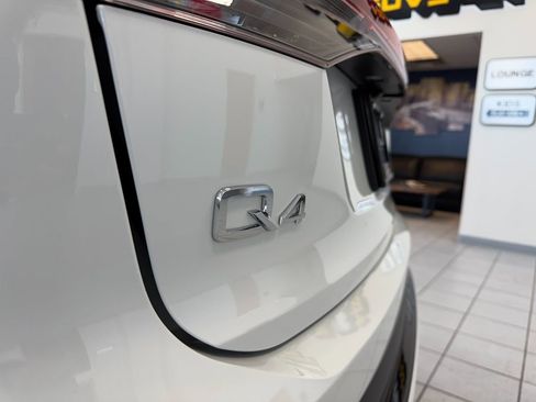 Used 2024 Audi Q4 e-tron Premium Plus w/ Premium Plus image 61