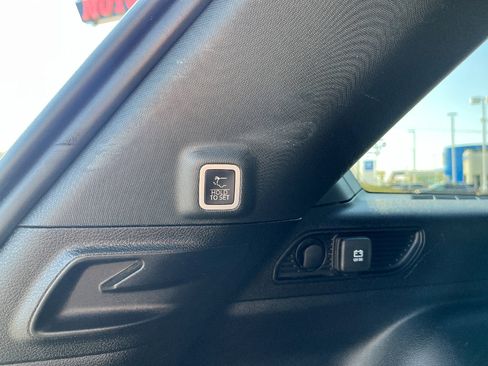 Used 2023 Jeep Grand Cherokee Altitude image 13