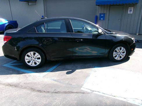 Used 2016 Chevrolet Cruze LS FWD image 8