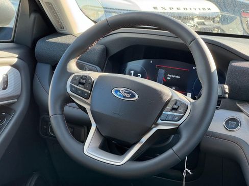 New 2026 Ford Explorer Active image 8