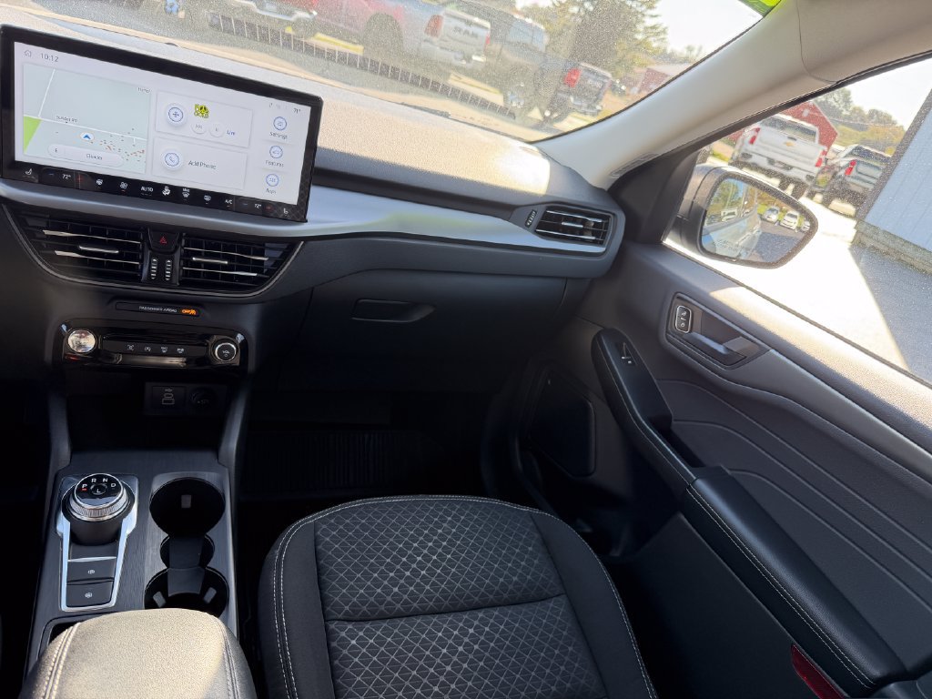 Used 2024 Ford Escape Active w/ Tech Pack #1 AWD/4WD image 23