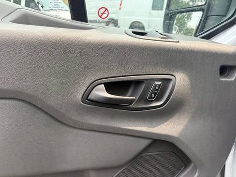 Used 2025 Ford Transit 250 Low Roof w/ Exterior Upgrade Package RWD image 28