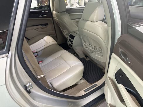 Used 2016 Cadillac SRX Luxury w/ Driver Awareness Package image 5