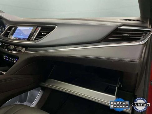 Used 2024 Buick Enclave Premium image 89