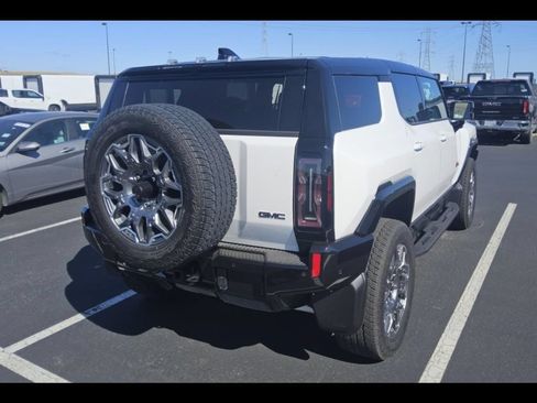 Used 2025 GMC Hummer EV 3X w/ LPO, Illumination Package AWD/4WD image 5