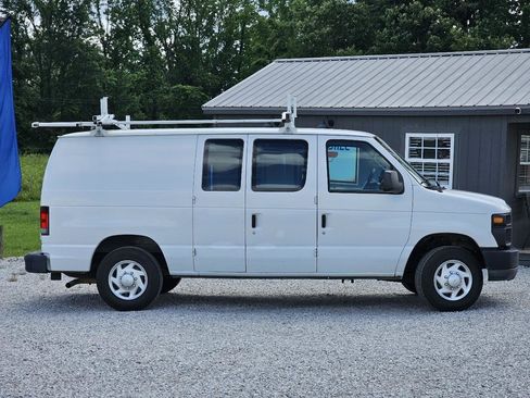 Used 2011 Ford E-150 and Econoline 150 w/ Commercial Cargo Van Pkg RWD image 13