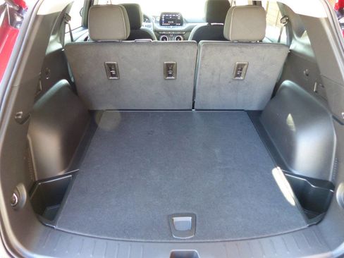 Used 2025 Chevrolet Blazer LT FWD image 22