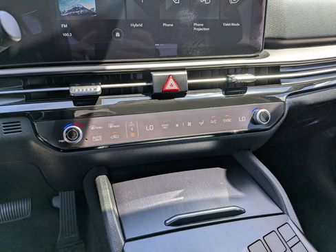 Certified 2026 Kia Sportage LX FWD image 24