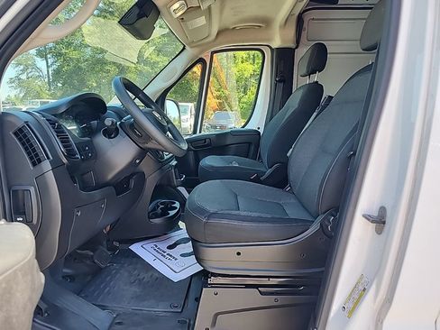 Used 2024 RAM ProMaster 2500 w/ Convenience Group FWD image 16