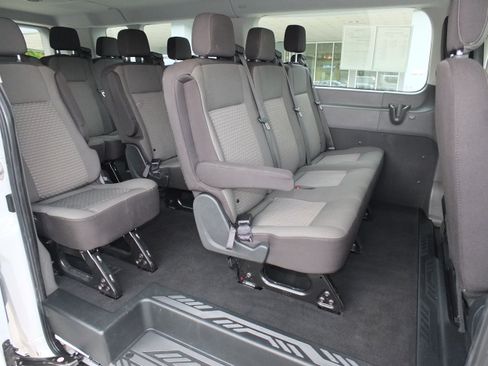 Used 2023 Ford Transit 350 XLT RWD image 13