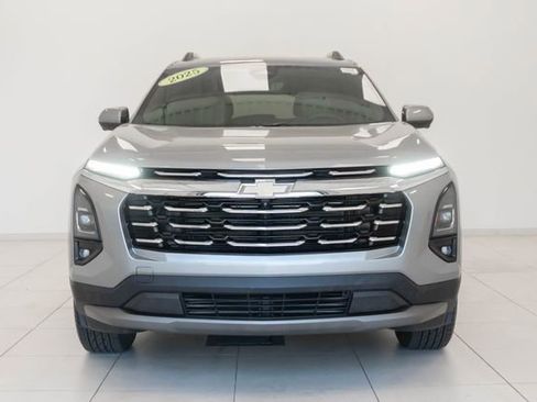 Used 2025 Chevrolet Equinox LT w/ Convenience Package II FWD image 5