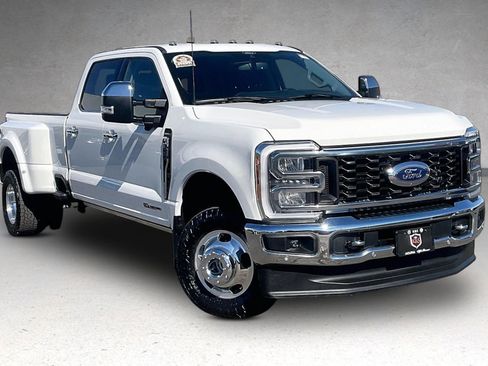 Used 2024 Ford F350 Lariat w/ Lariat Ultimate Package image 2
