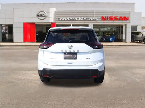 New 2026 Nissan Rogue SV image 4